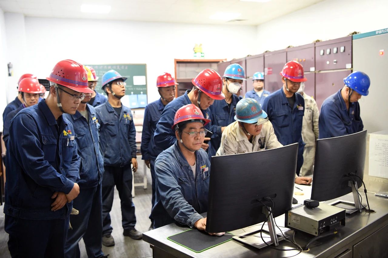 龍鋼公司120噸LF精煉爐升級改造熱負荷試車成功