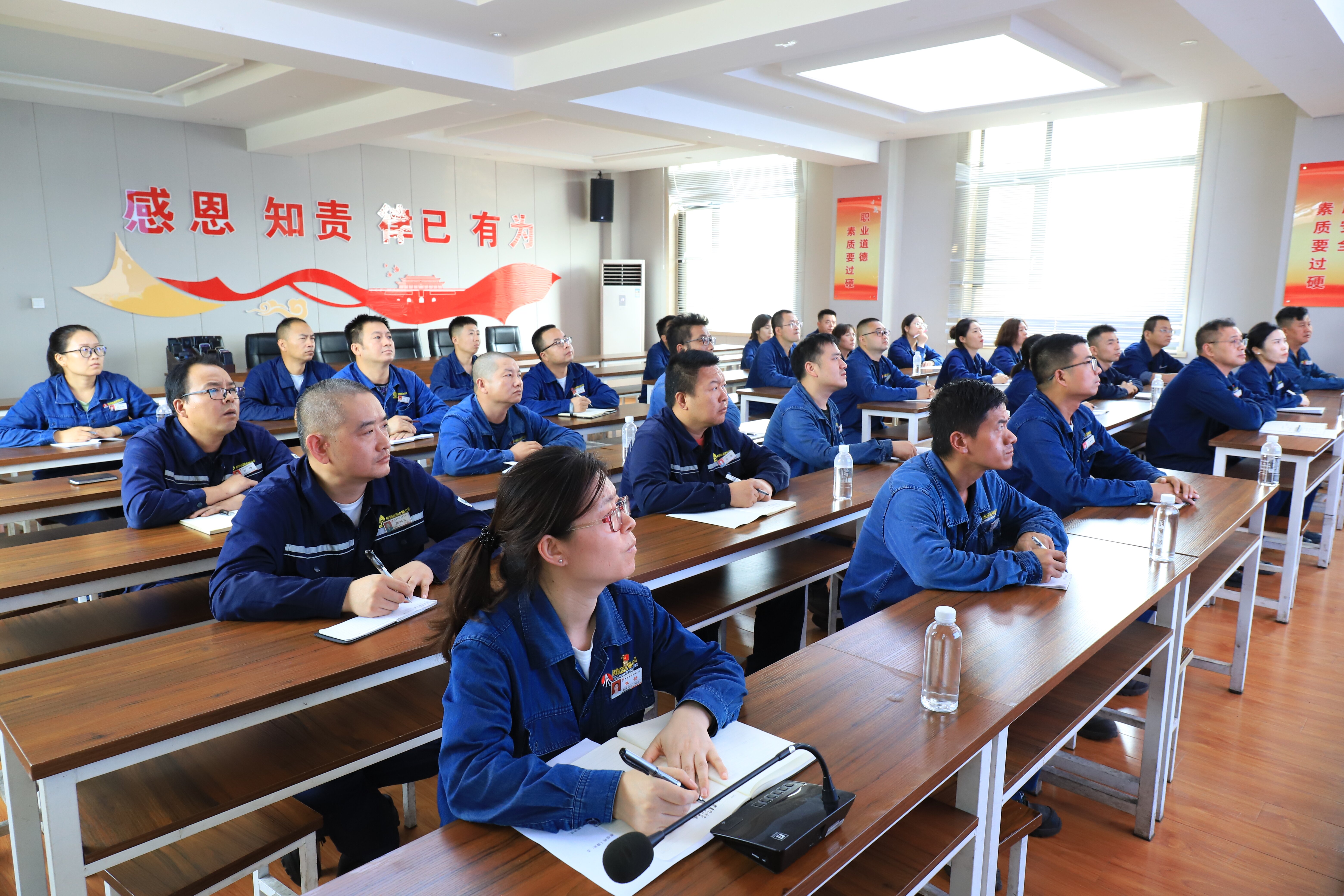 “選育管用”筑牢人才培養新高地